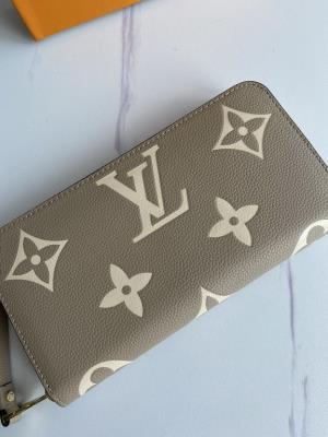 wholesale quality louis vuitton wallets m69794 gray