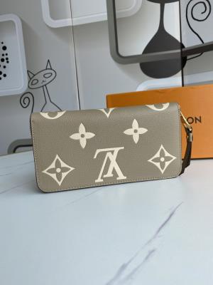 wholesale quality louis vuitton wallets m69794 gray