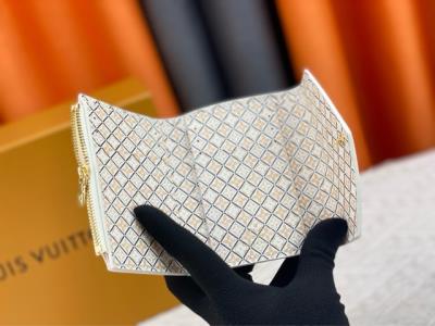 wholesale quality louis vuitton   m82406  gold