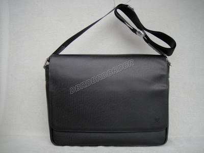 discount louis vuitton handbags taiga 32624_679 wholesale