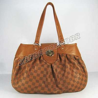 Louis Vuitton M45715 tuo