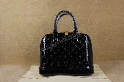 Louis Vuitton M93594 Shei