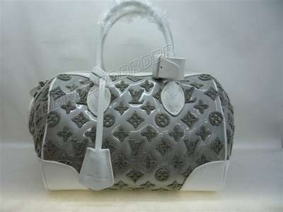 Louis Vuitton M40702 gray